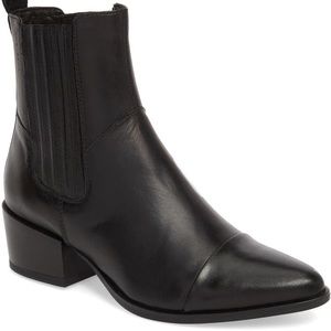 VAGABOND SHOEMAKERS Black Marja Cap Toe Bootie Size 6
